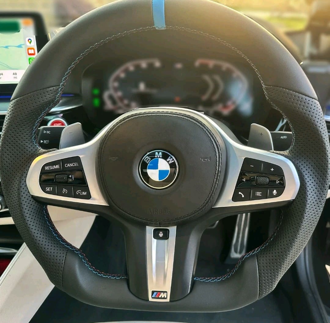 BMW G Series Flat Bottom Steering Wheel - Perforated Leather