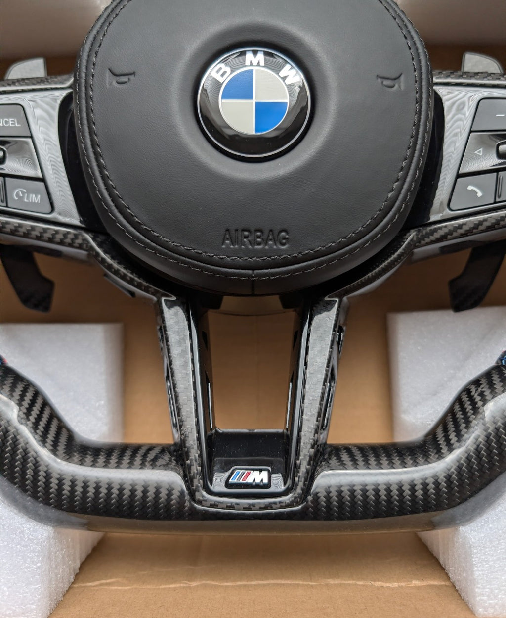 BMW G Series Flat Bottom Steering Wheel - Carbon Fibre & Leather